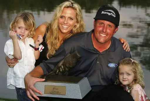 Amanda Brynn Mickelson family outing